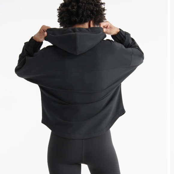 Knix 'Good to Go' Oversized Hoodie - Picture 5 of 5